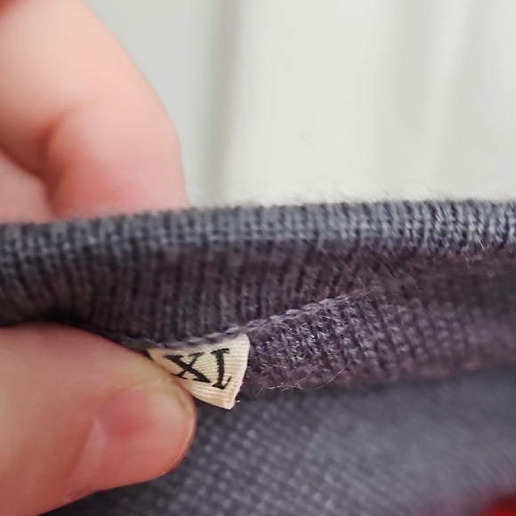 Vintage Gray Women's Vest - Picture 3 of 4